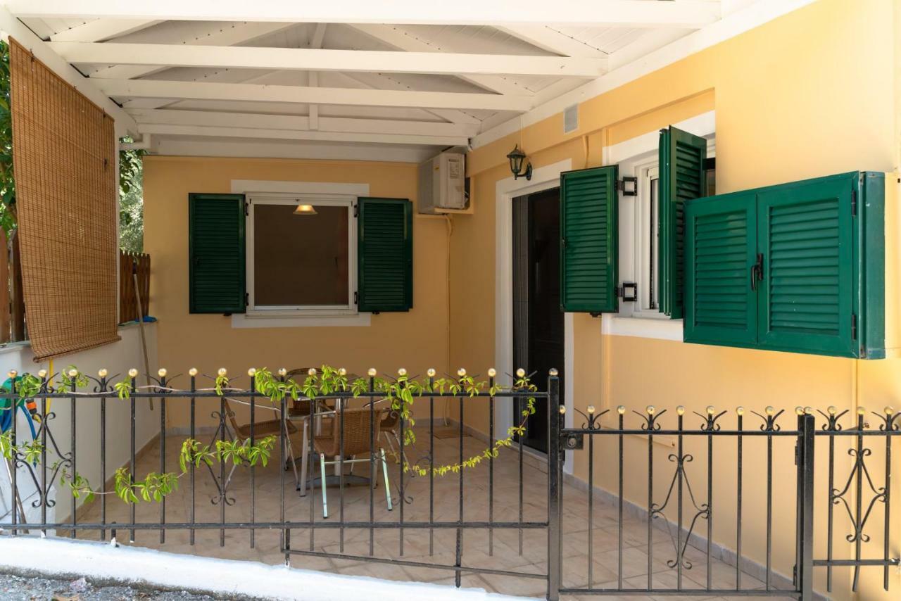 Katerina Holiday Studios Nikiana Ngoại thất bức ảnh
