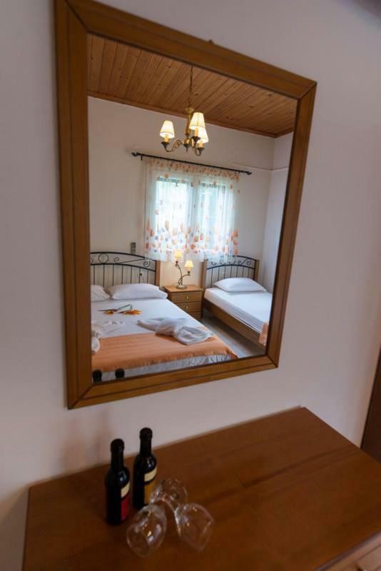 Katerina Holiday Studios Nikiana Ngoại thất bức ảnh